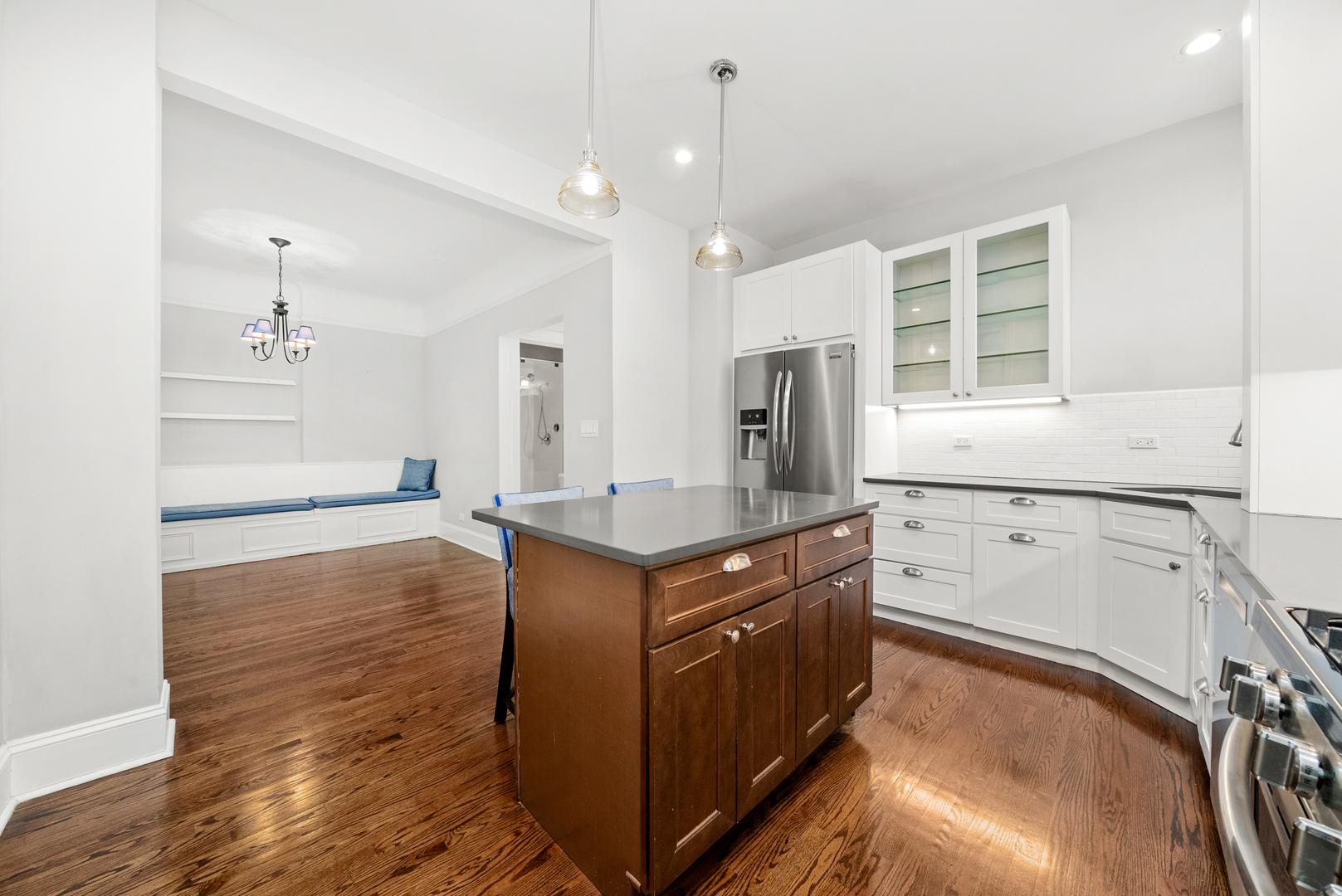 823 W Diversey Parkway Unit: 2