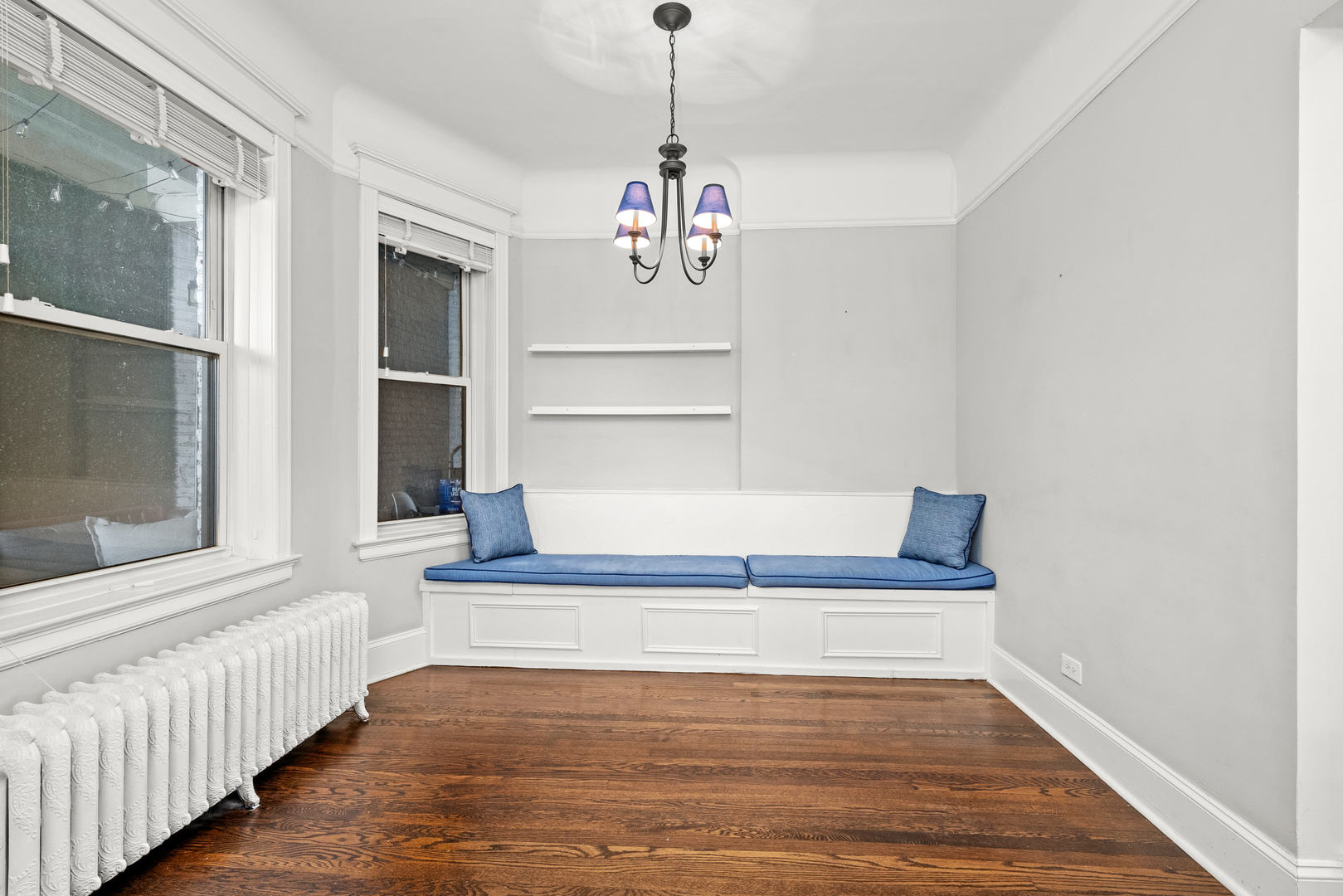 823 W Diversey Parkway Unit: 2