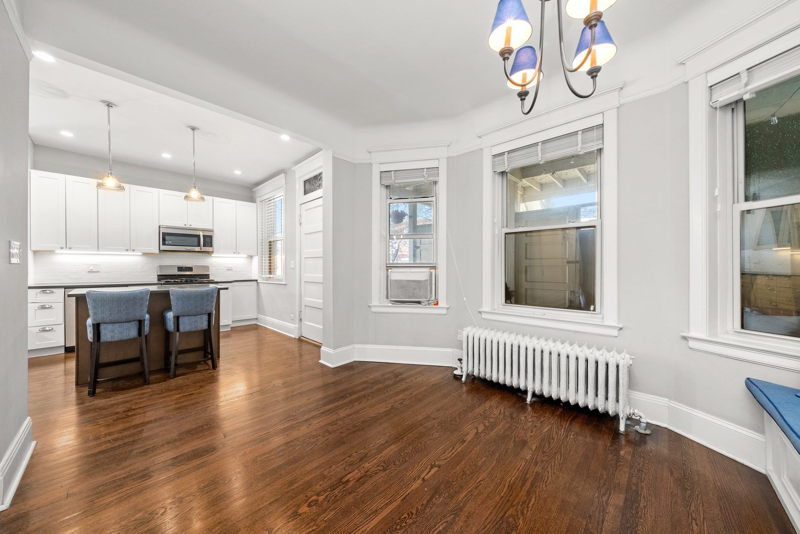 823 W Diversey Parkway Unit: 2
