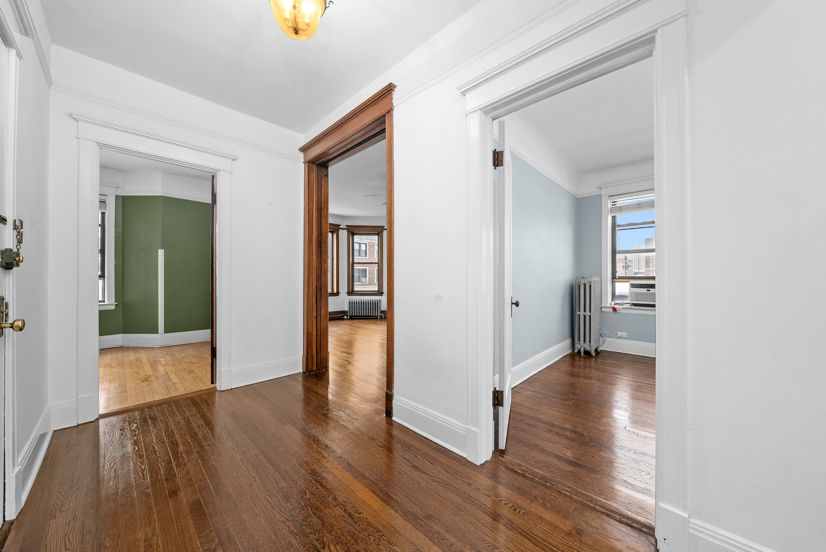 823 W Diversey Parkway Unit: 2