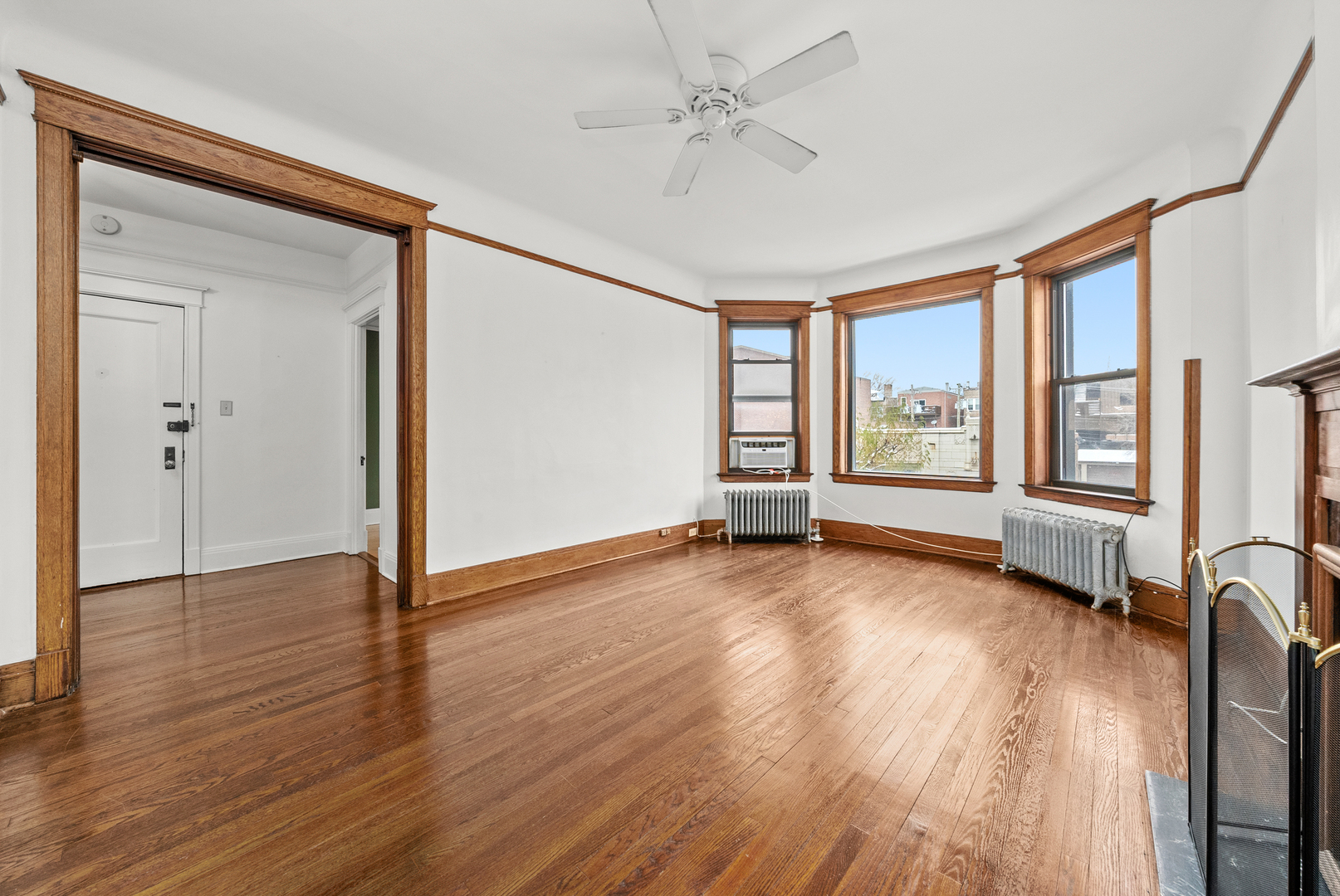 823 W Diversey Parkway Unit: 2