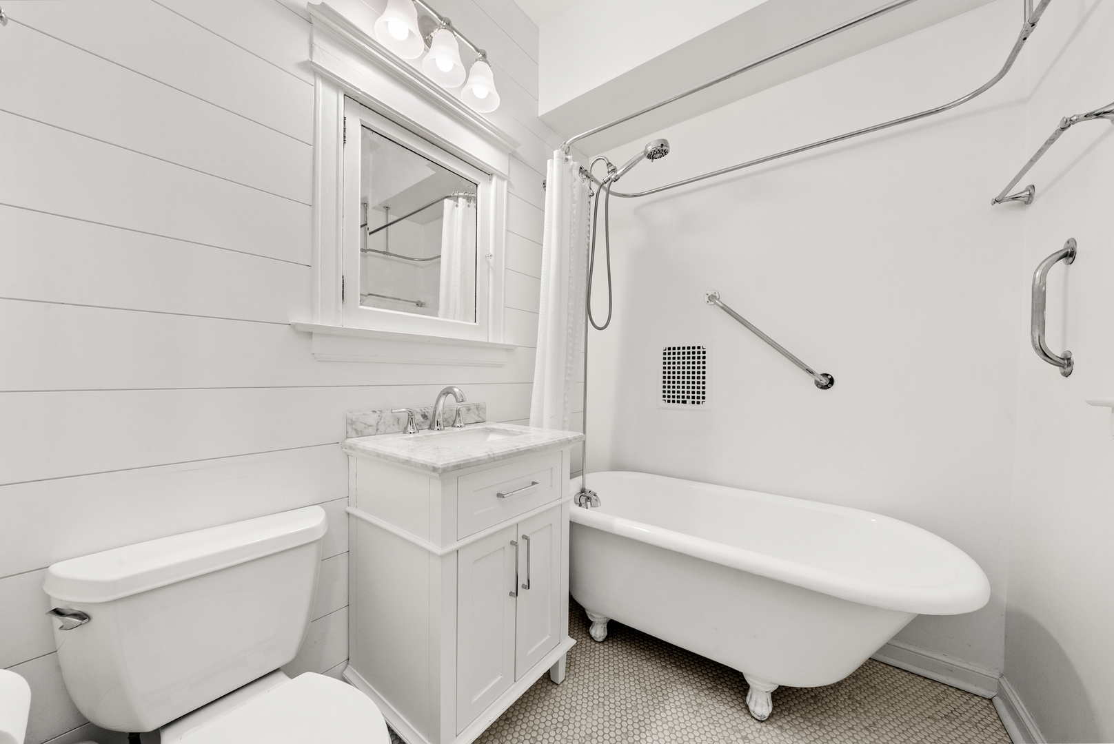 823 W Diversey Parkway Unit: 2