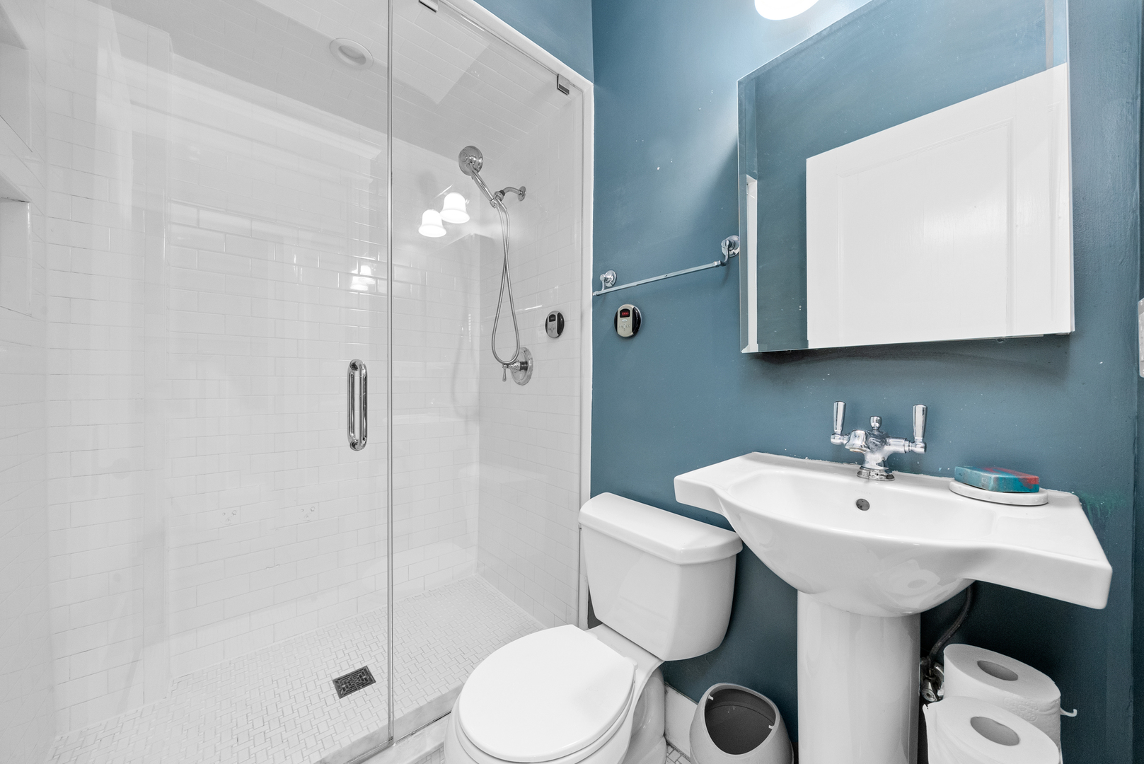 823 W Diversey Parkway Unit: 2