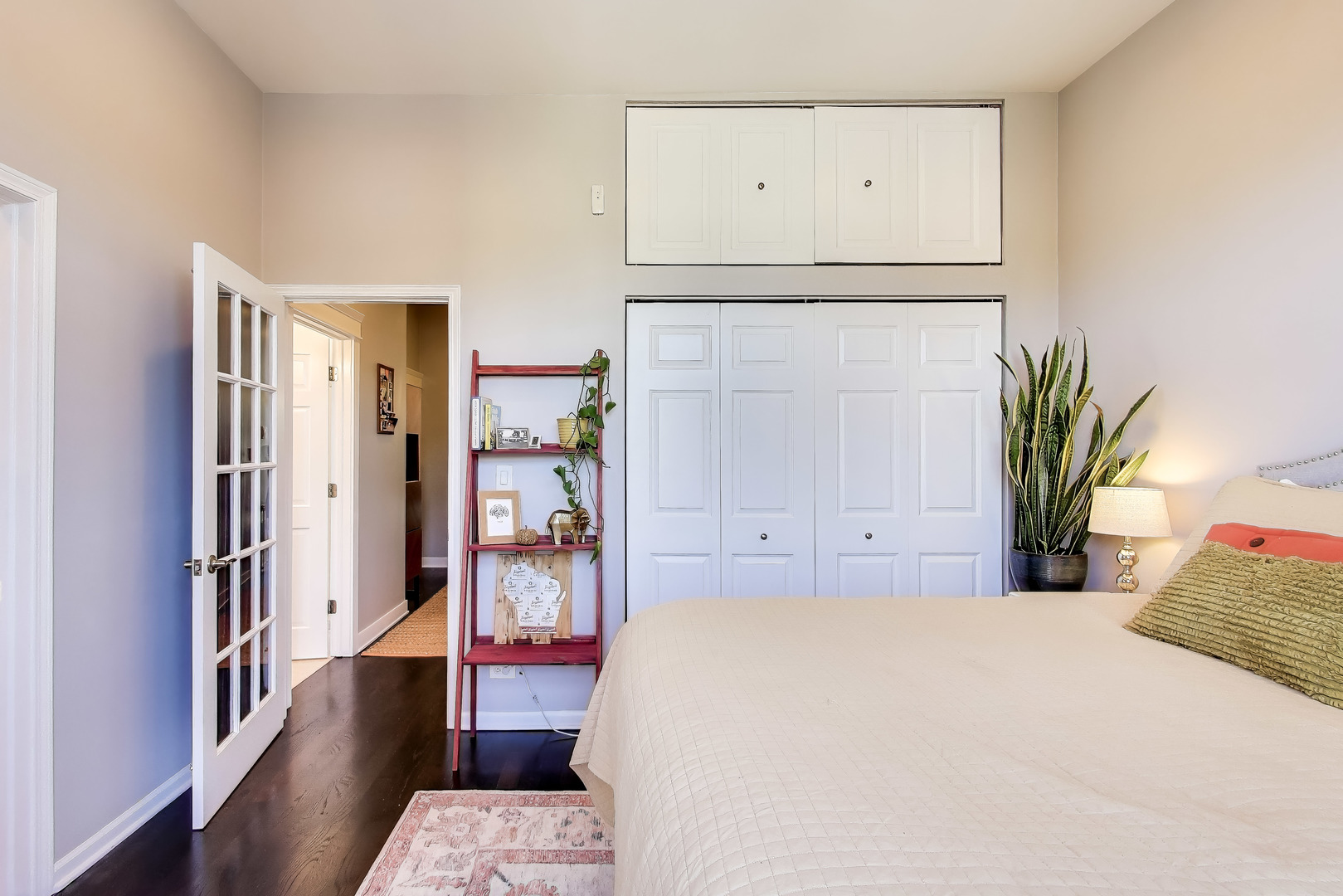 2134 W Crystal Street Unit: 3