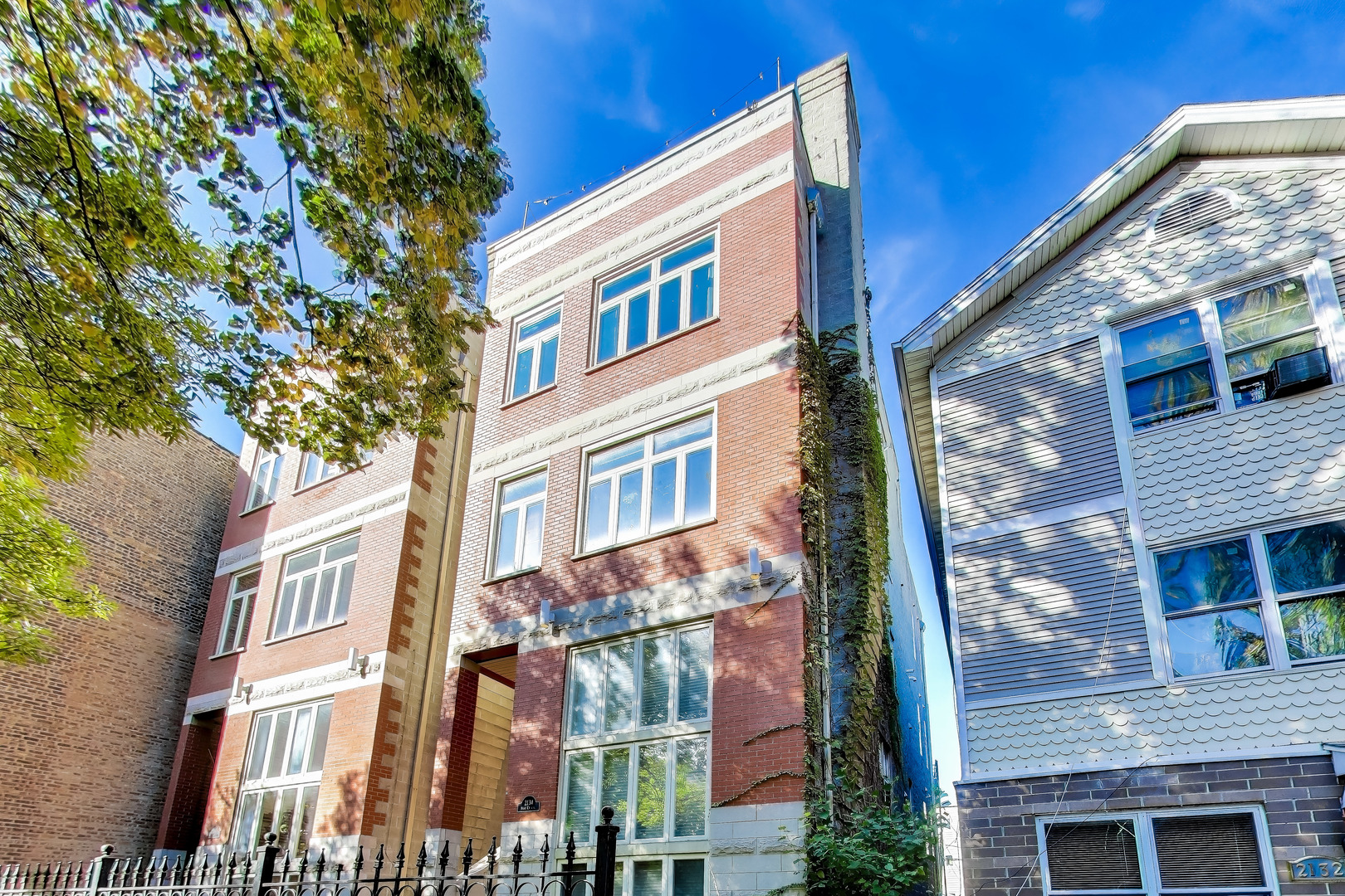 2134 W Crystal Street Unit: 3