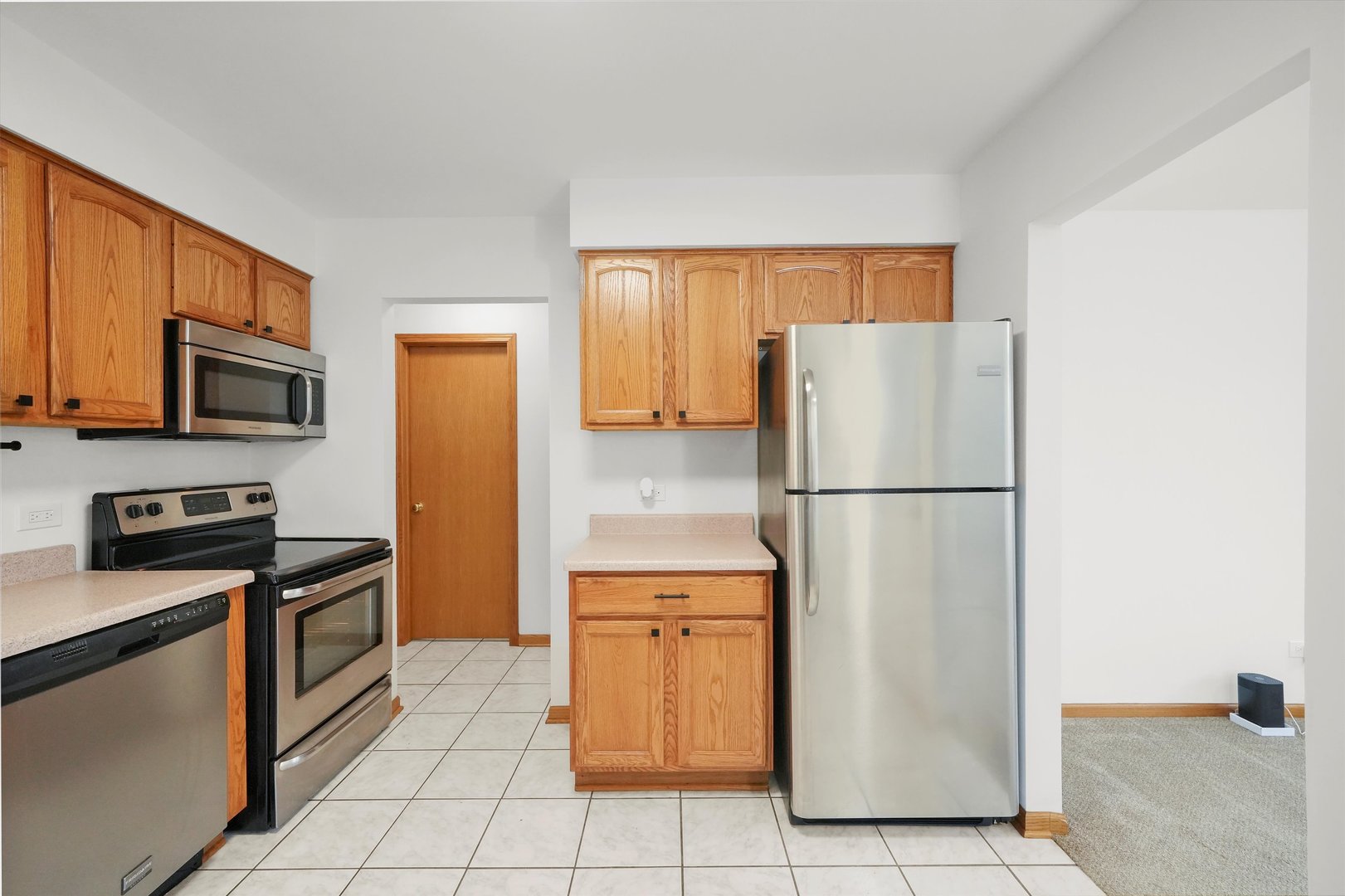 9016 W 140th Street W Unit: 3A