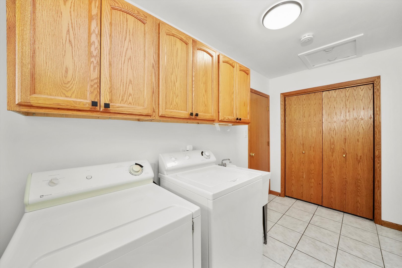 9016 W 140th Street W Unit: 3A