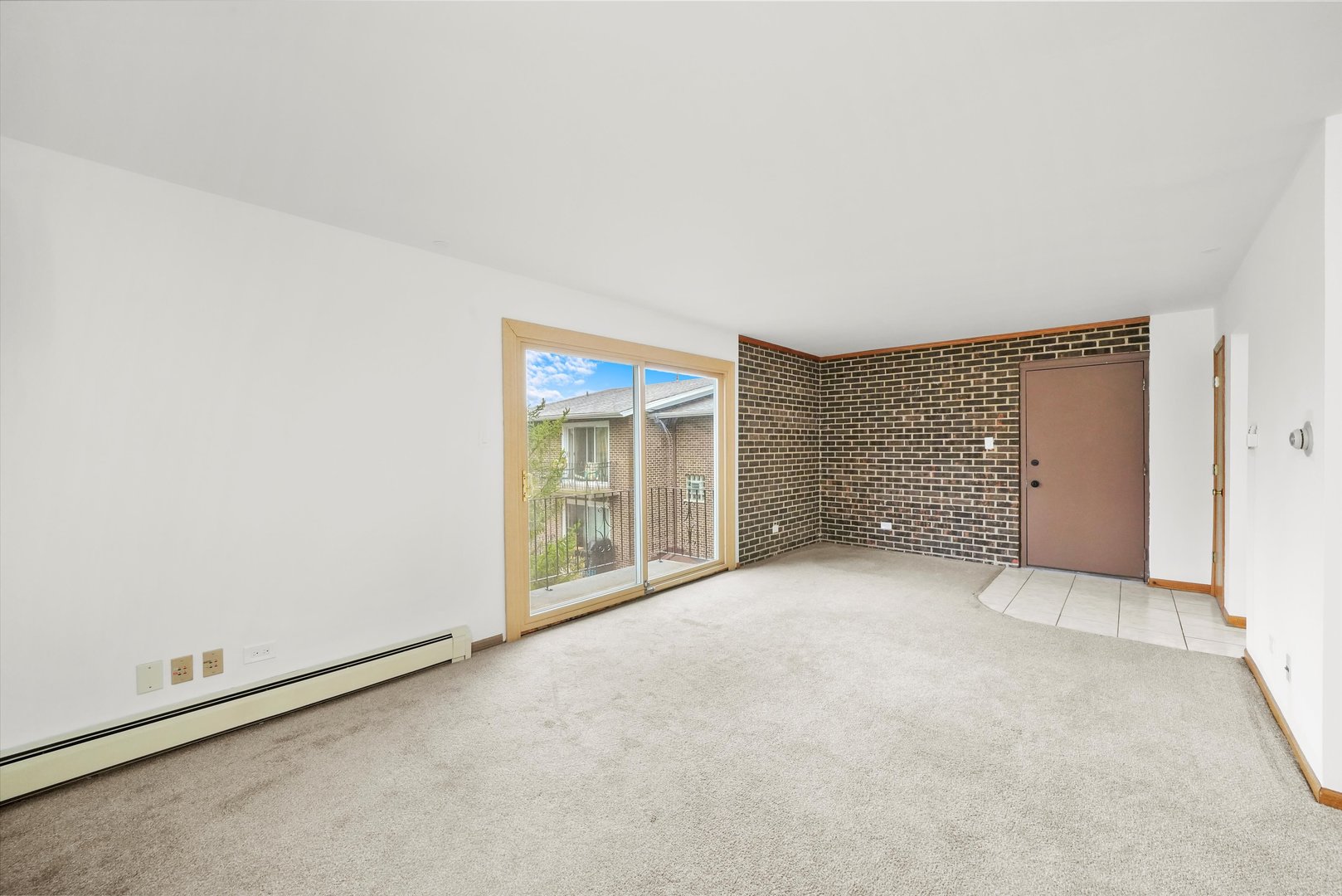 9016 W 140th Street W Unit: 3A