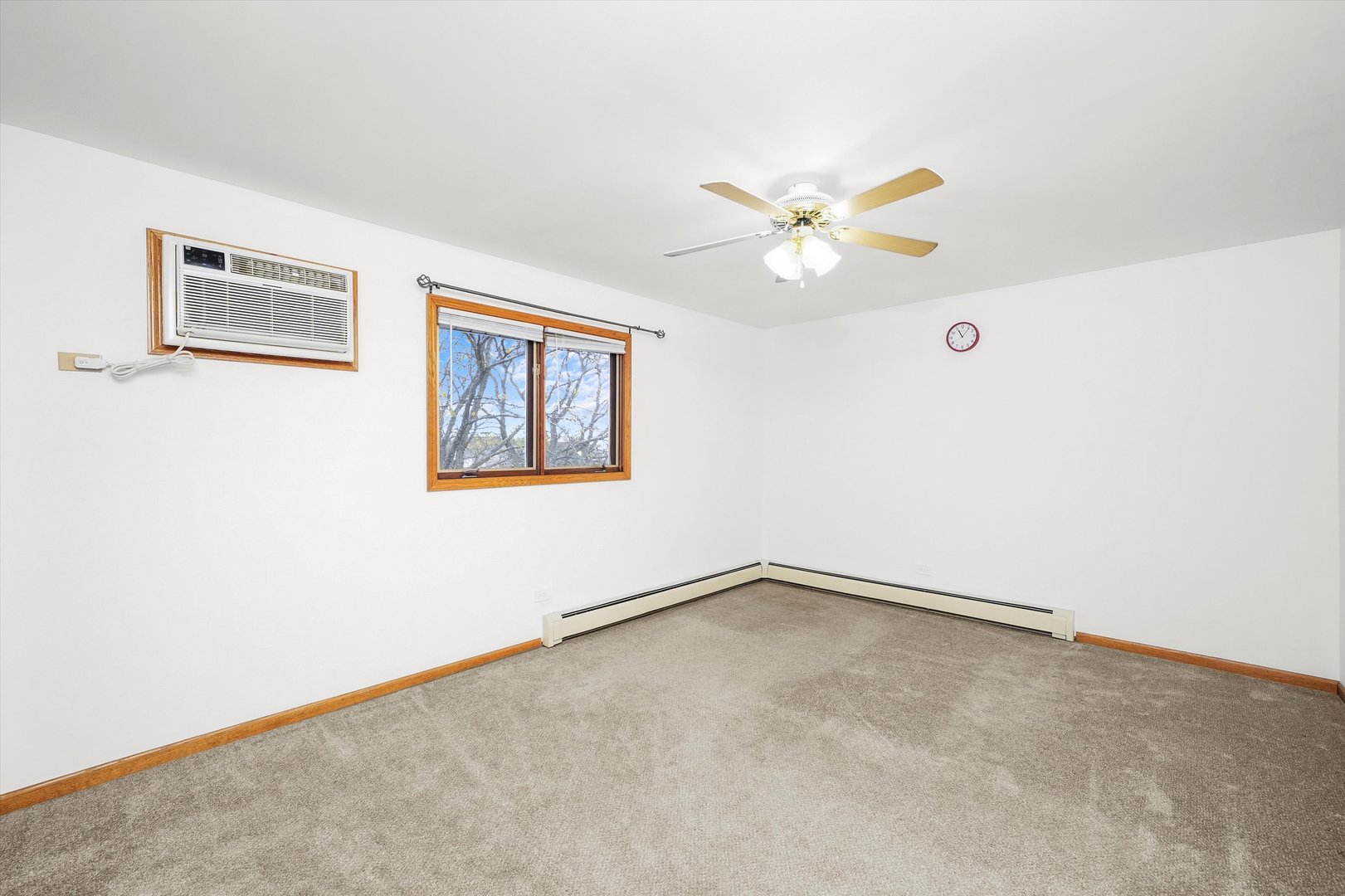 9016 W 140th Street W Unit: 3A