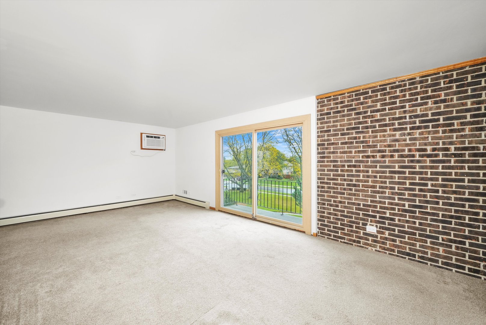 9016 W 140th Street W Unit: 3A