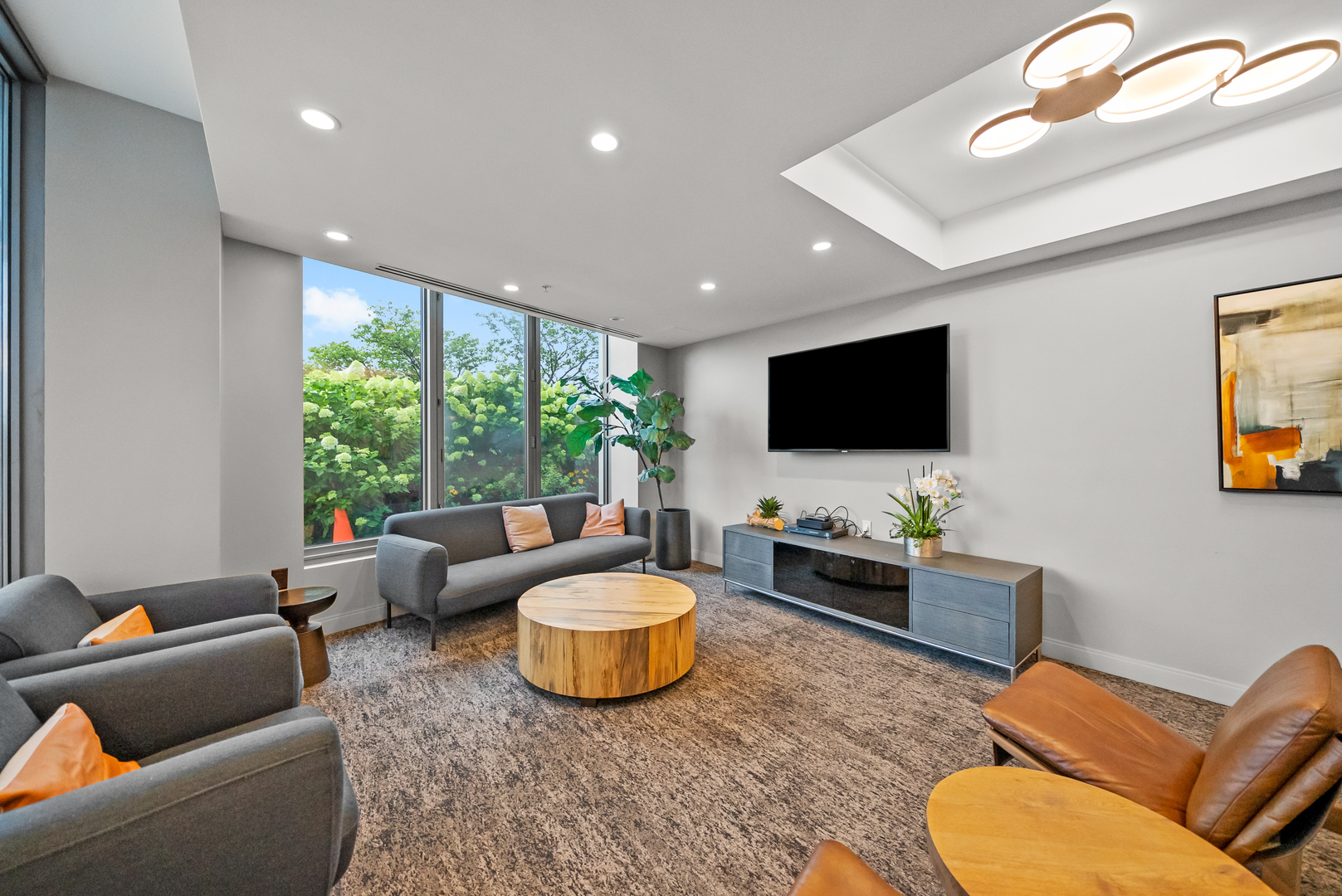 1235 S PRAIRIE Avenue Unit: 2101