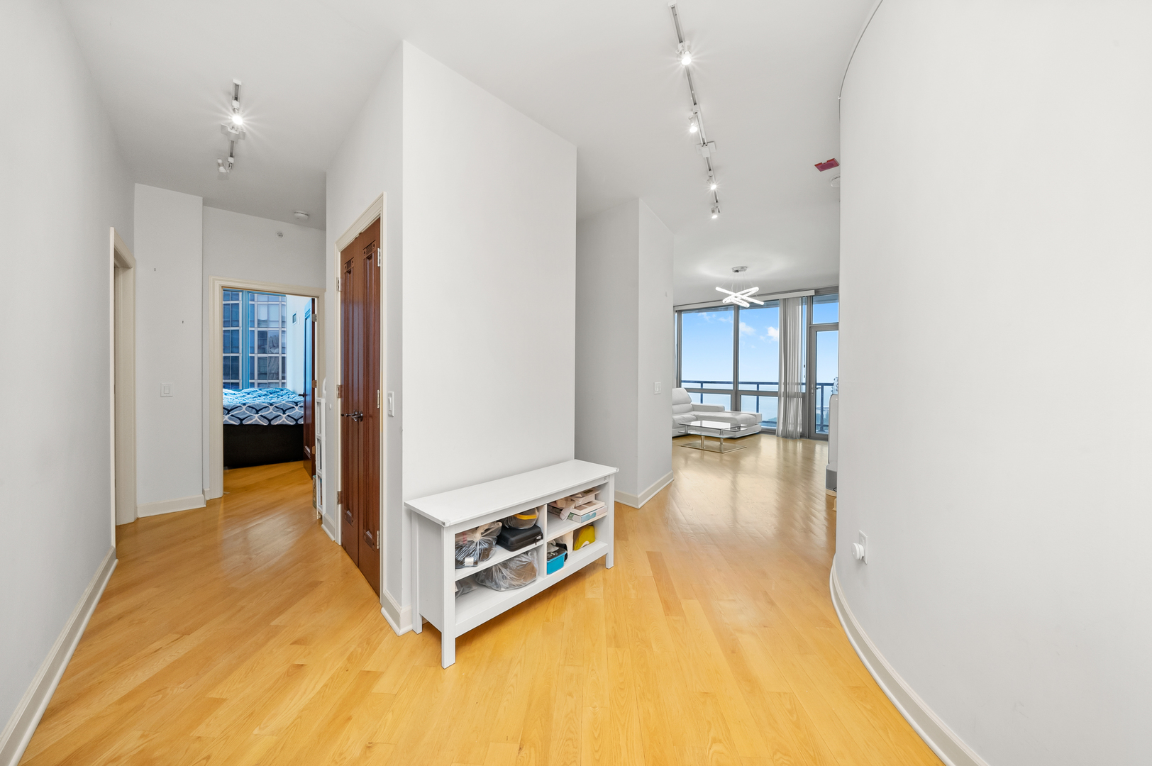 1235 S PRAIRIE Avenue Unit: 2101