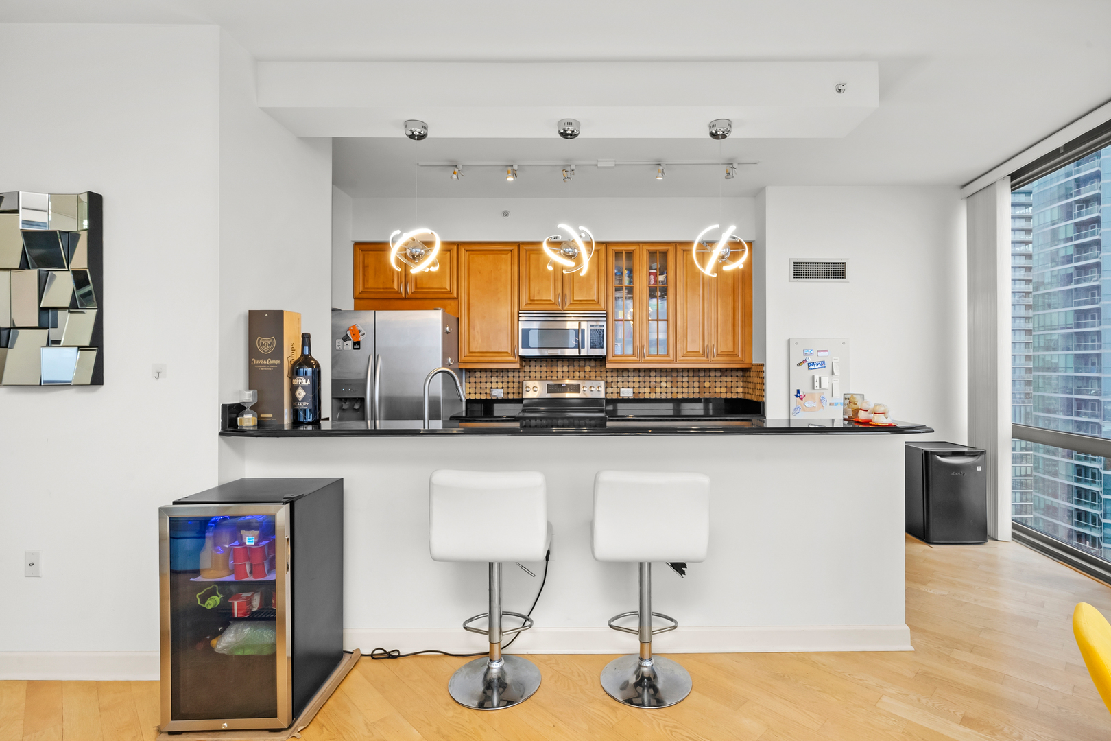 1235 S PRAIRIE Avenue Unit: 2101