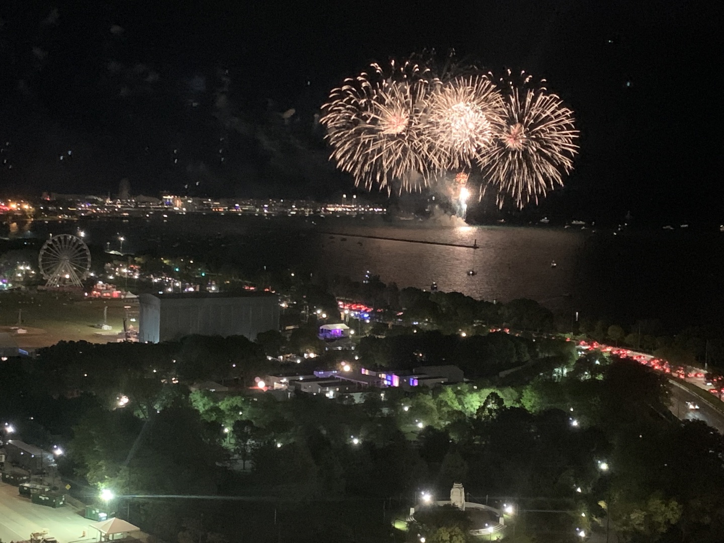 1235 S PRAIRIE Avenue Unit: 2101