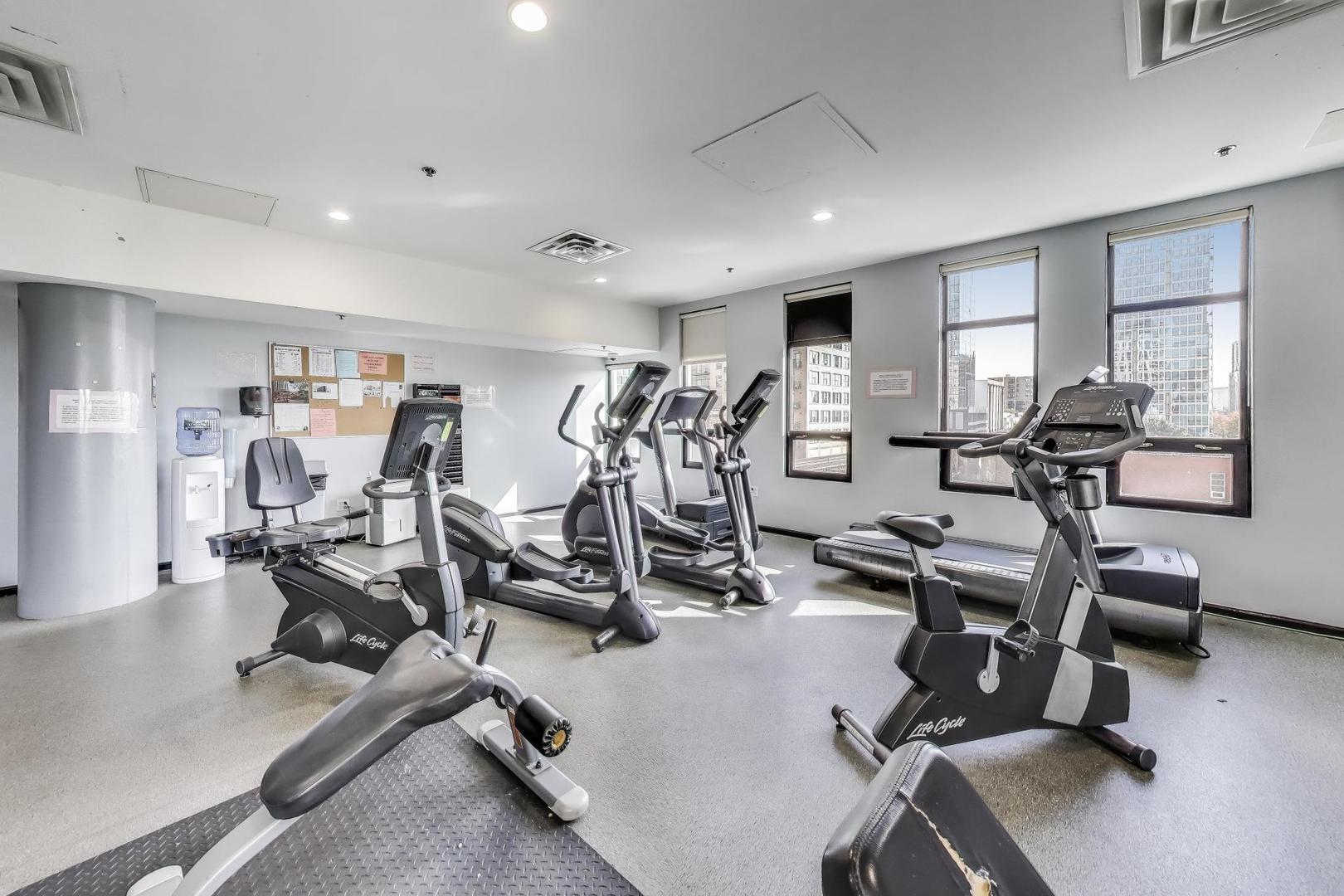 1255 S STATE Street Unit: 1017