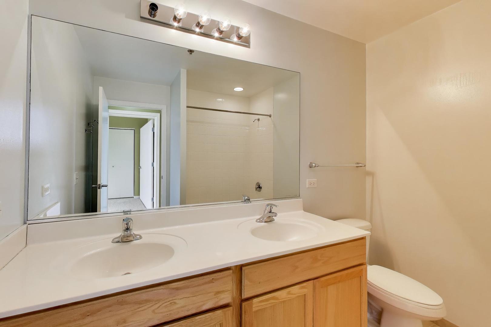 1255 S STATE Street Unit: 1017