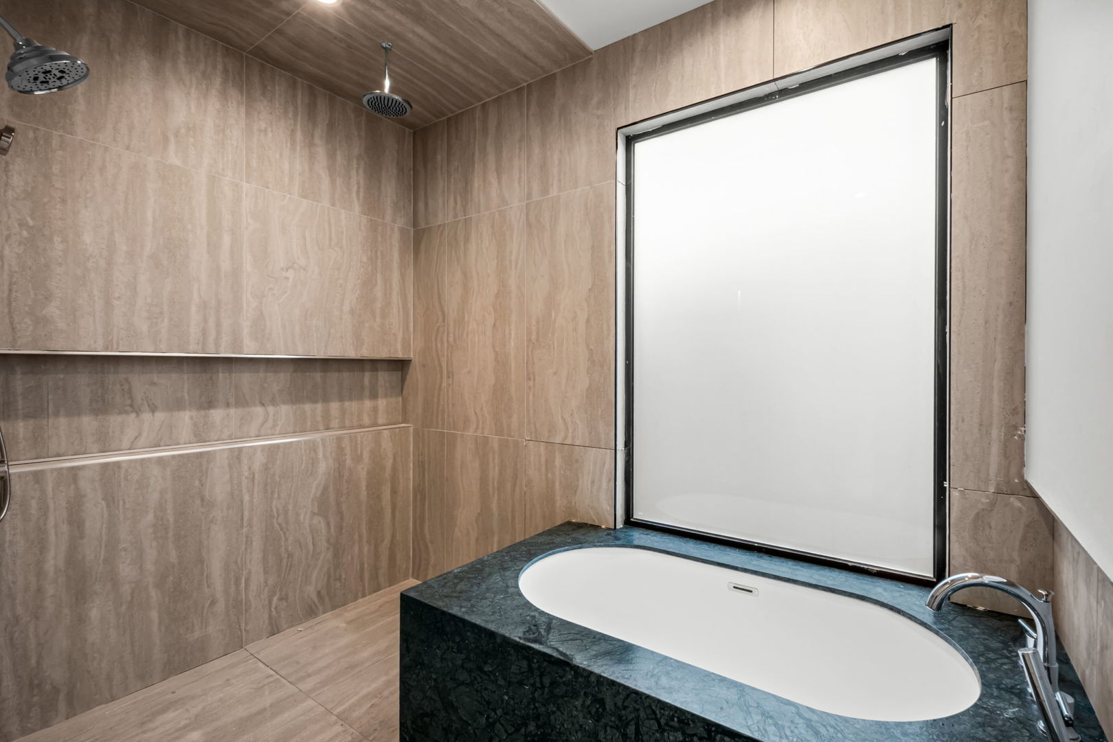 3754 N Claremont Avenue