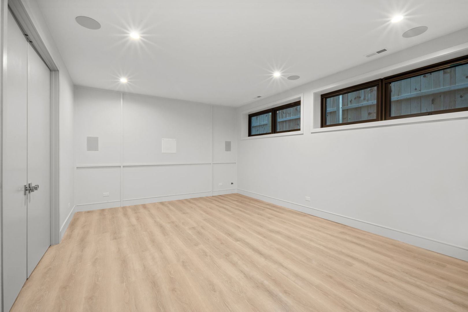 3754 N Claremont Avenue