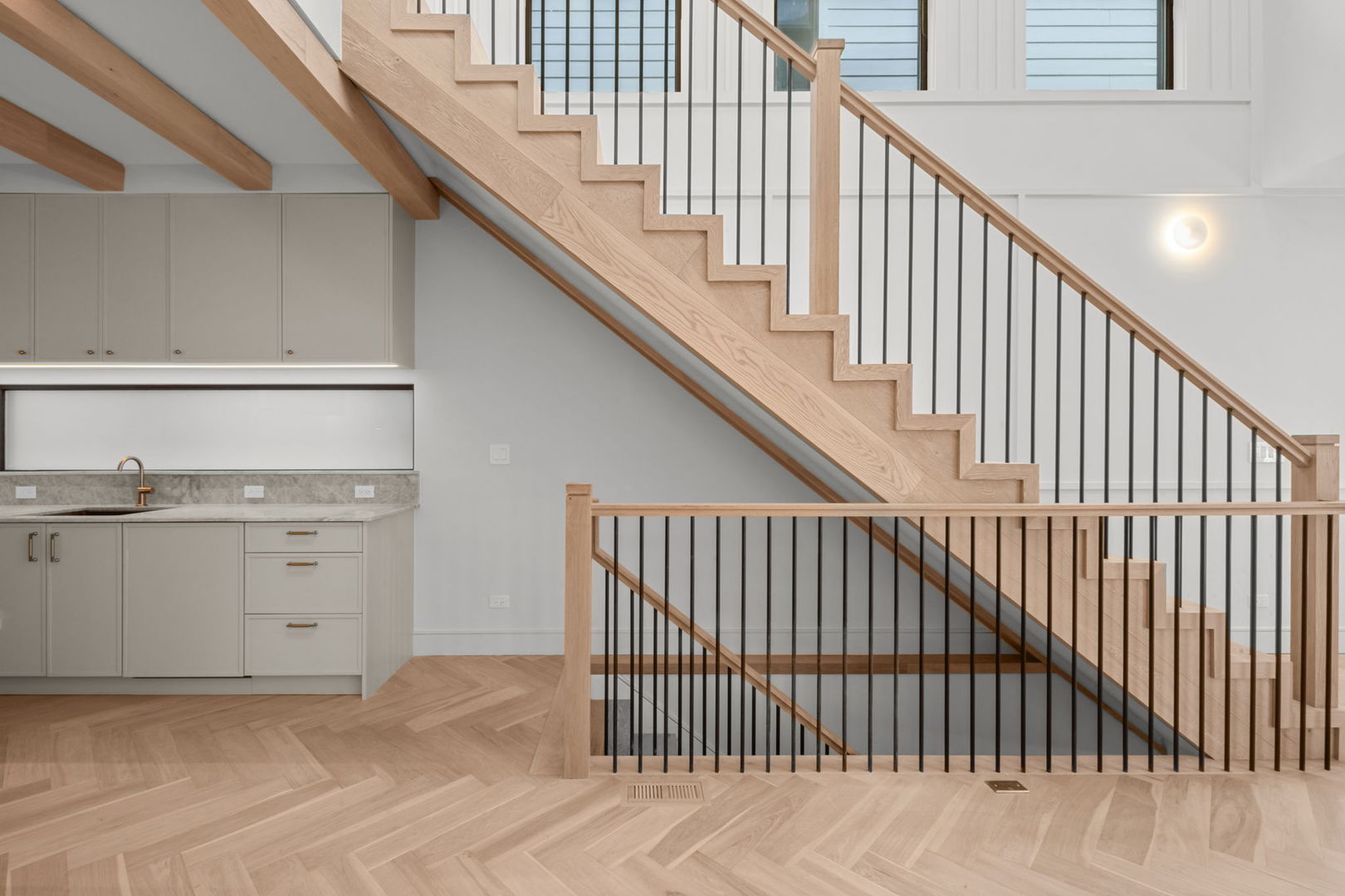 3754 N Claremont Avenue