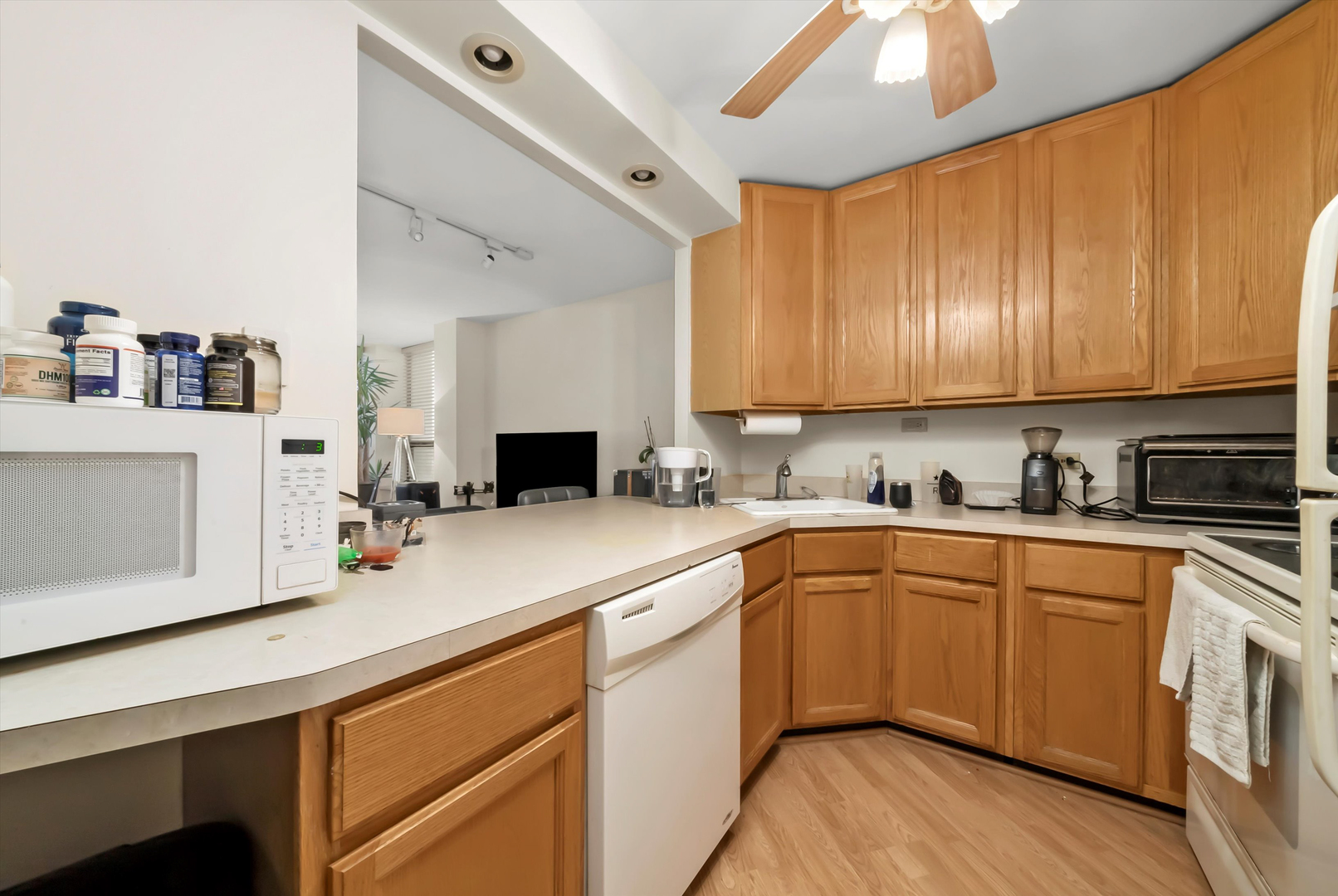 1460 N SANDBURG Terrace Unit: 705