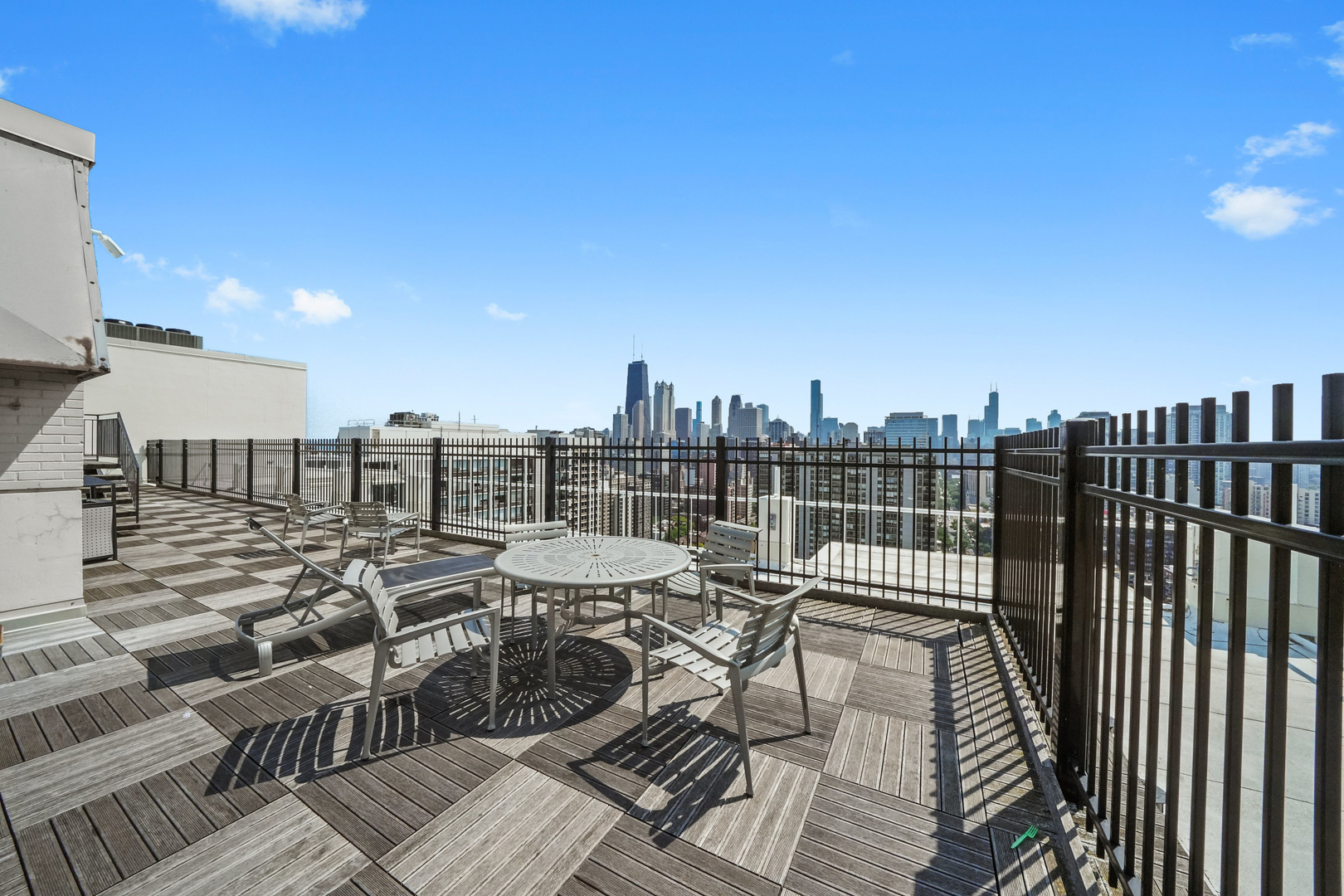 1460 N SANDBURG Terrace Unit: 705