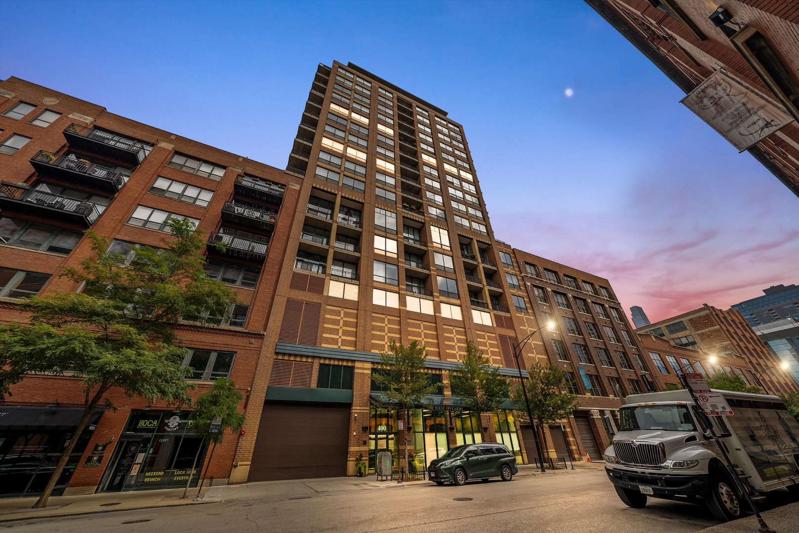 400 W Ontario Street Unit: 808
