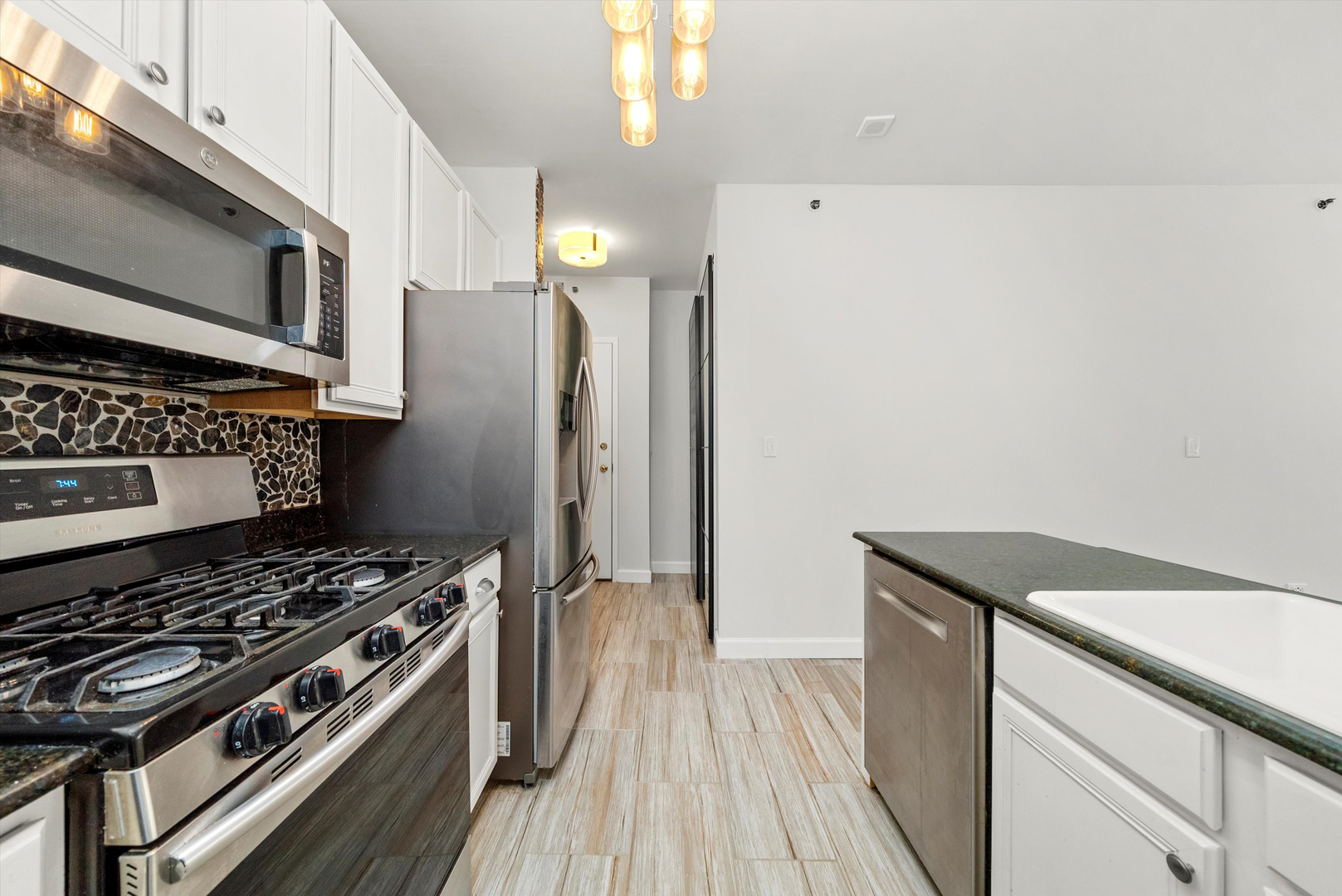 400 W Ontario Street Unit: 808