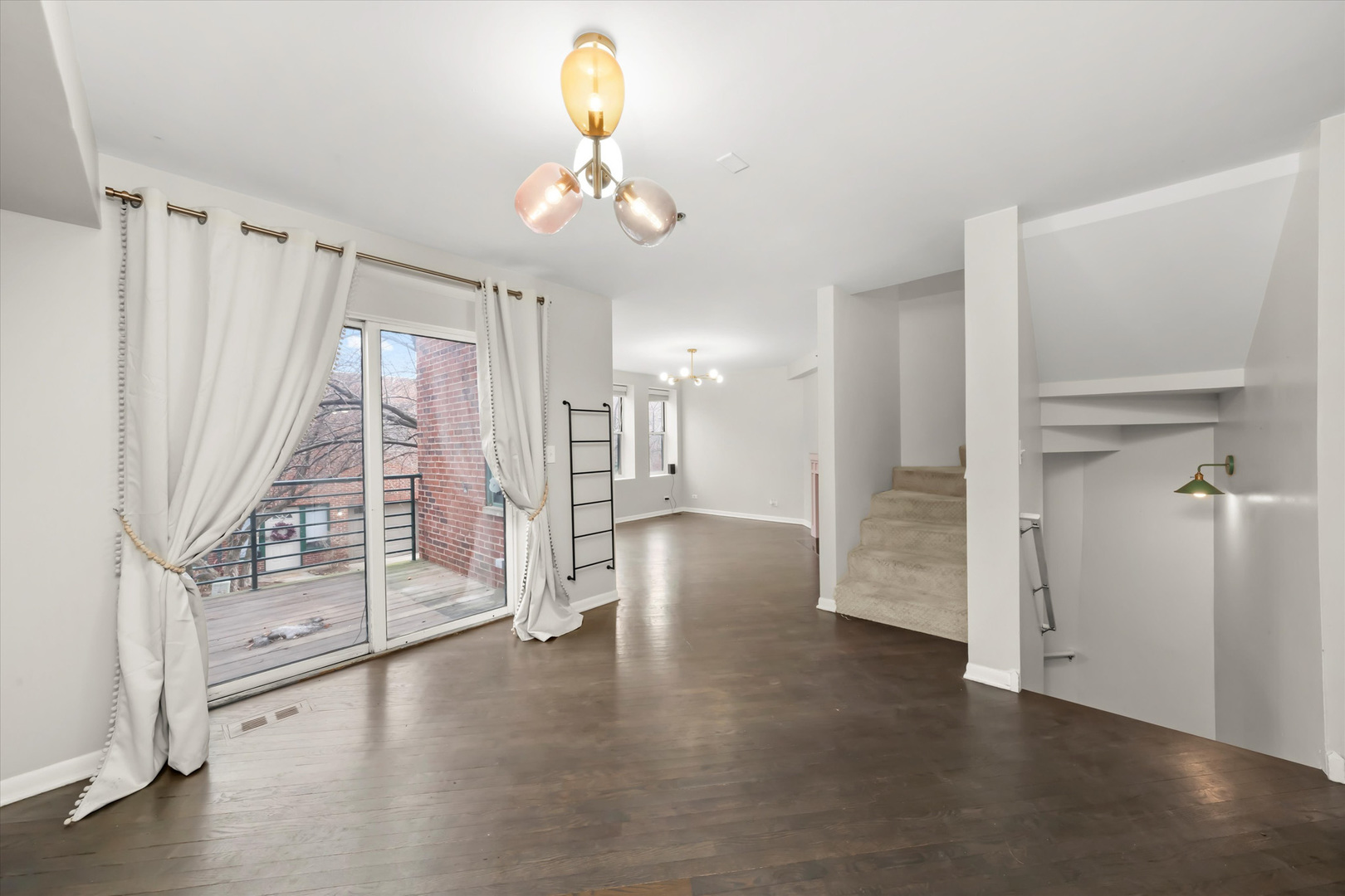 2208 W DIVERSEY Avenue Unit: S