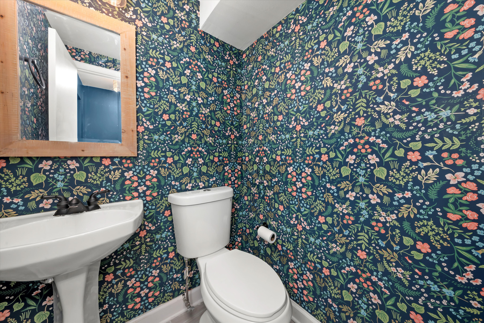 2208 W DIVERSEY Avenue Unit: S