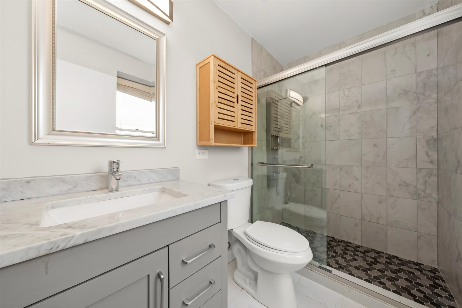 2208 W DIVERSEY Avenue Unit: S