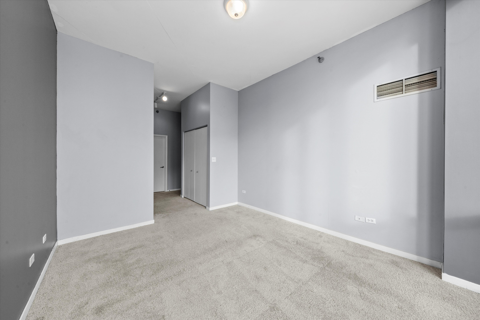 1600 S Indiana Avenue Unit: 1708