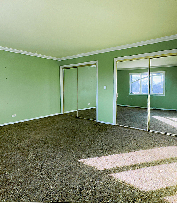 19W084 N Chateaux Avenue