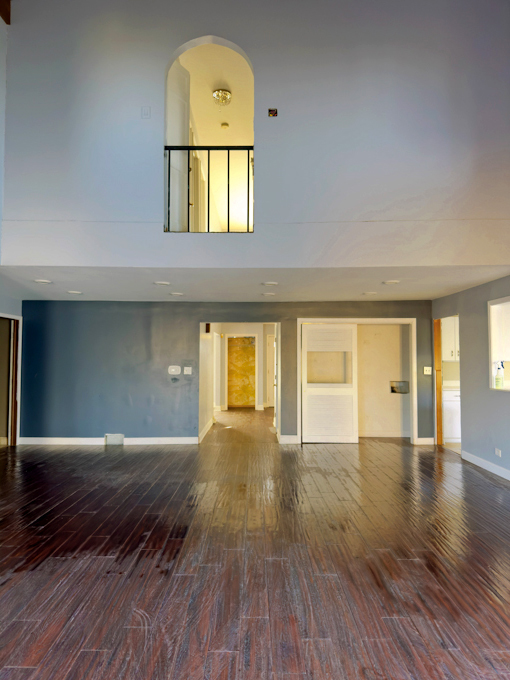 19W084 N Chateaux Avenue