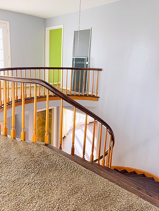 19W084 N Chateaux Avenue