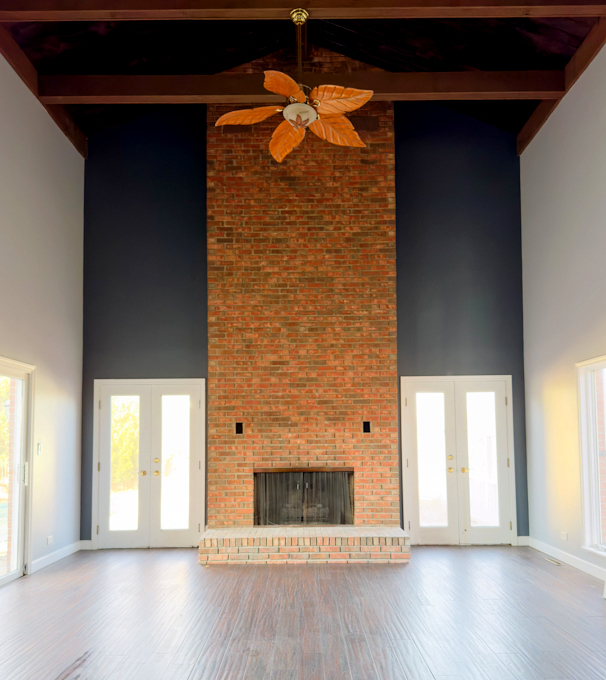 19W084 N Chateaux Avenue