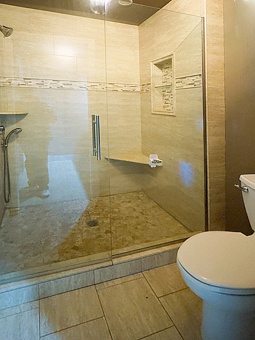 19W084 N Chateaux Avenue