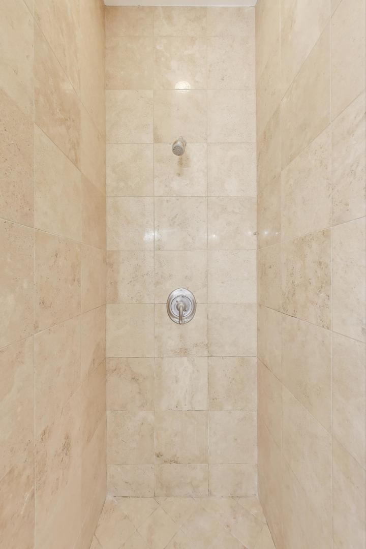 1920 N Springfield Avenue Unit: 1S