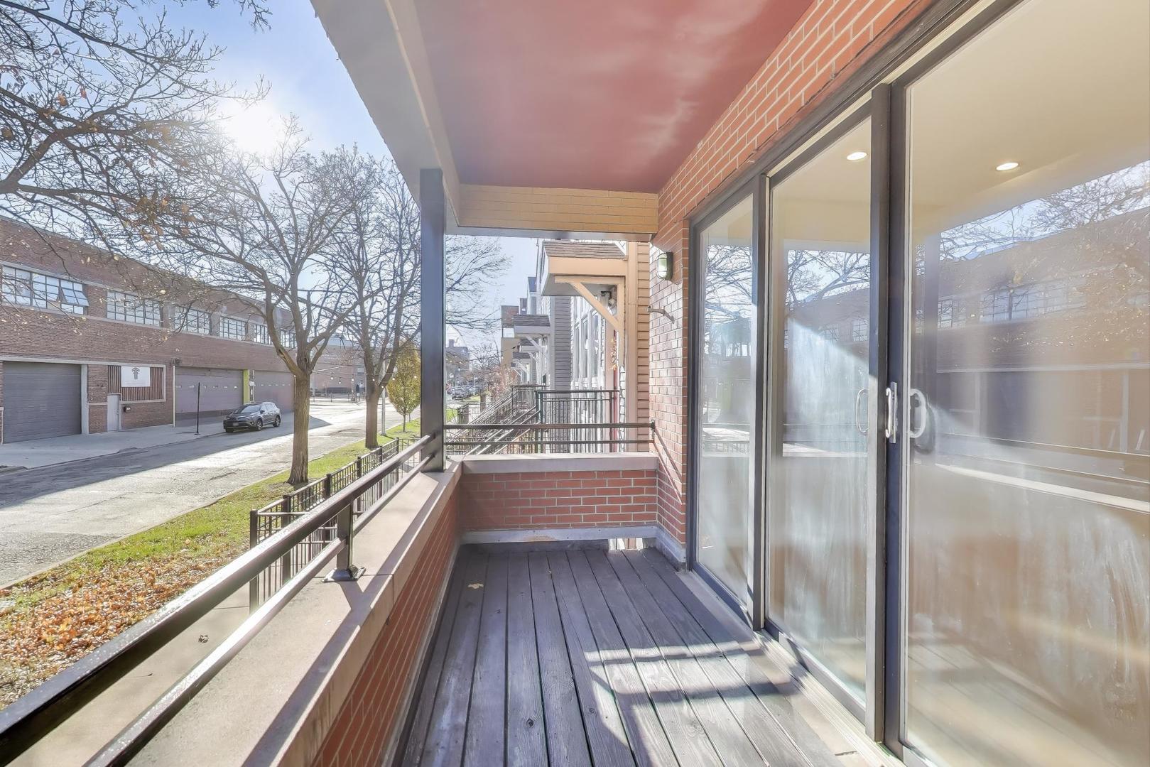 1920 N Springfield Avenue Unit: 1S