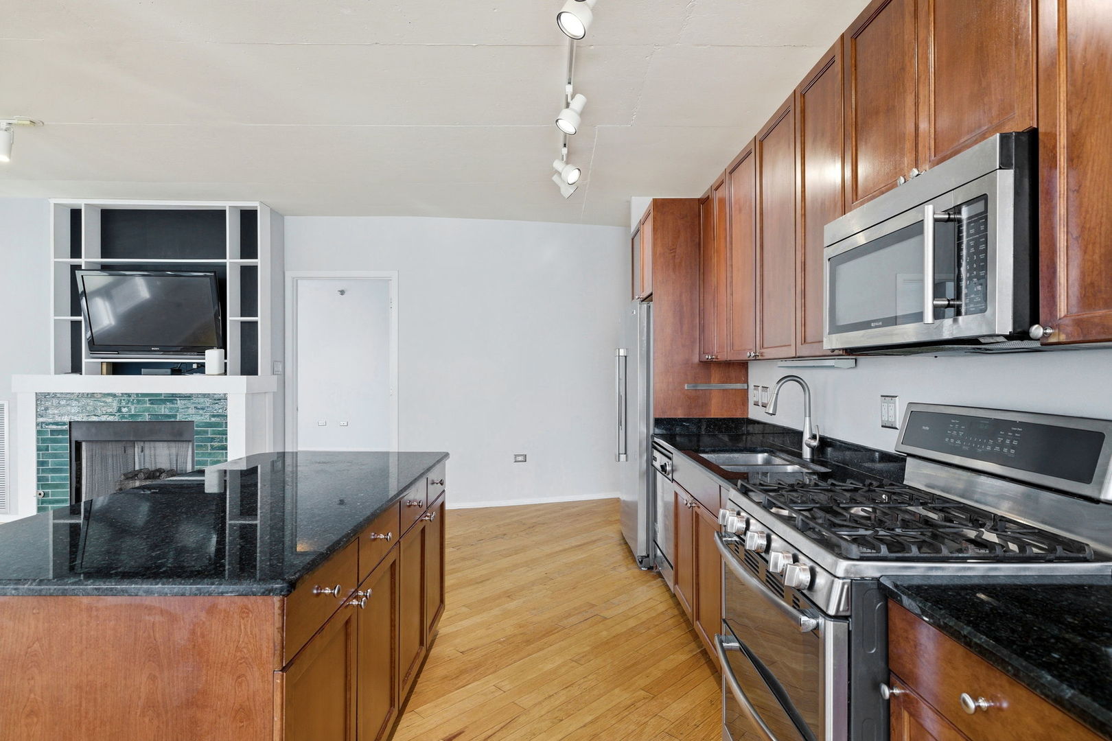 701 S Wells Street Unit: 2801