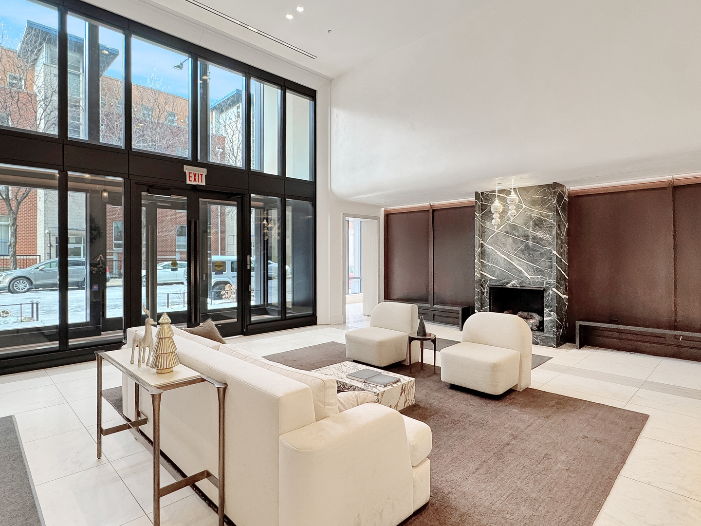 21 N May Street Unit: 802