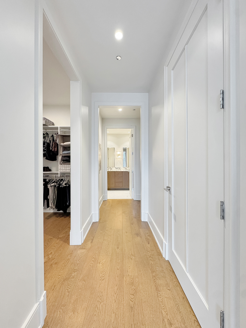 21 N May Street Unit: 802