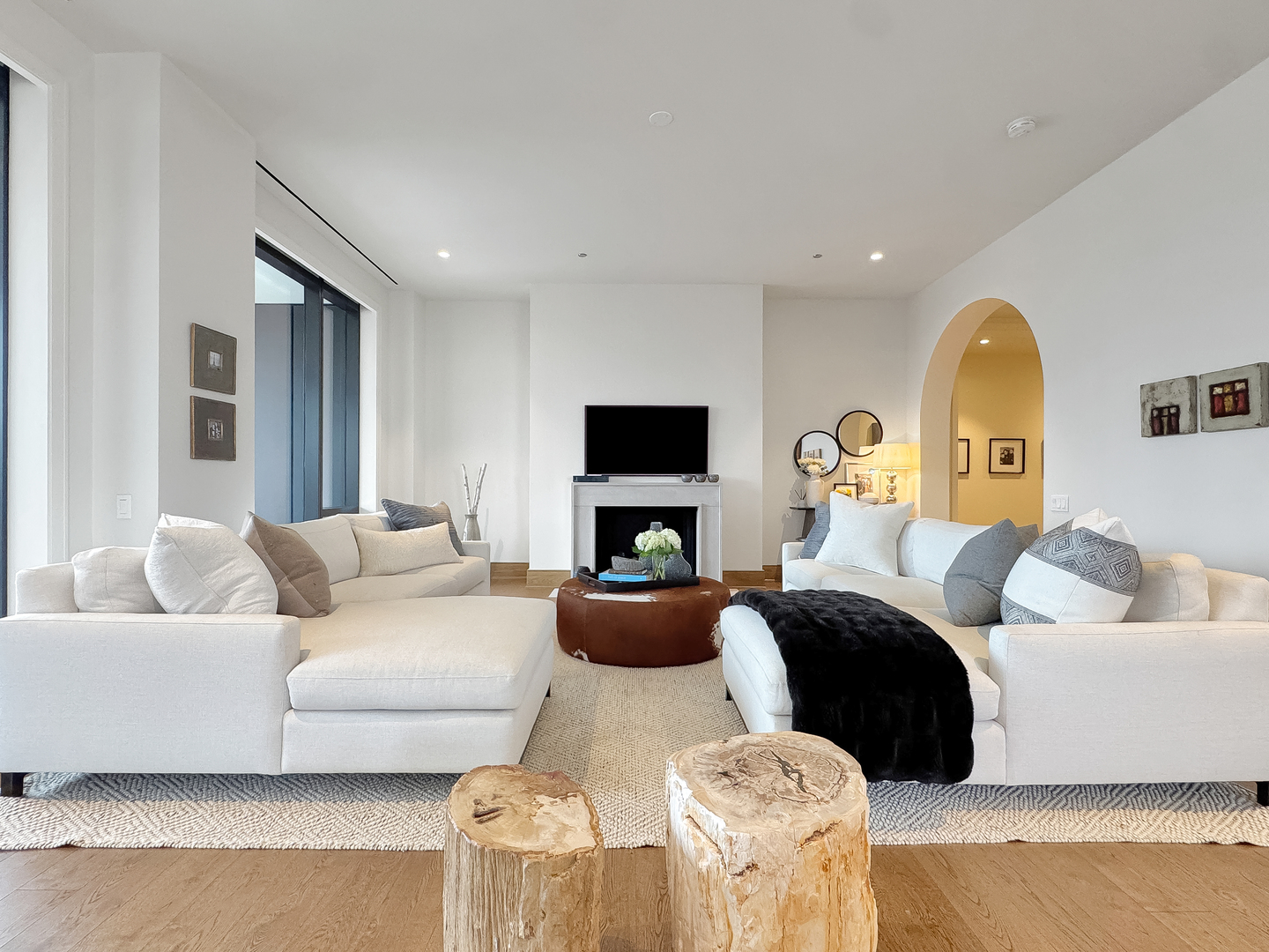 21 N May Street Unit: 802