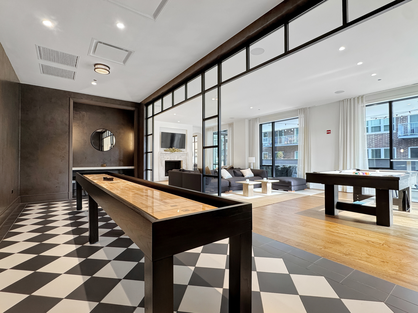 21 N May Street Unit: 802