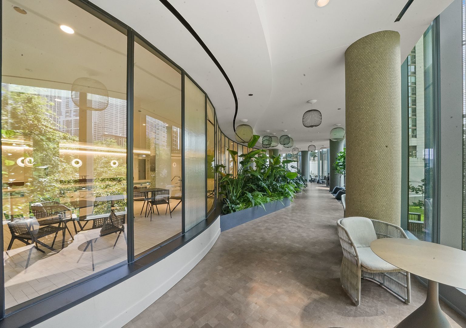 211 N Harbor Drive Unit: 2203