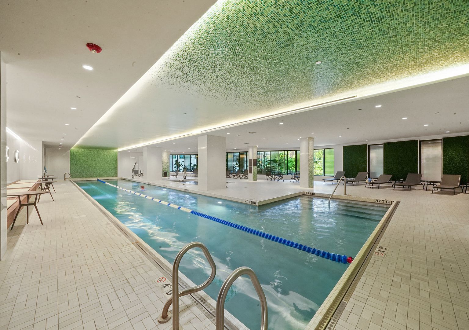 211 N Harbor Drive Unit: 2203