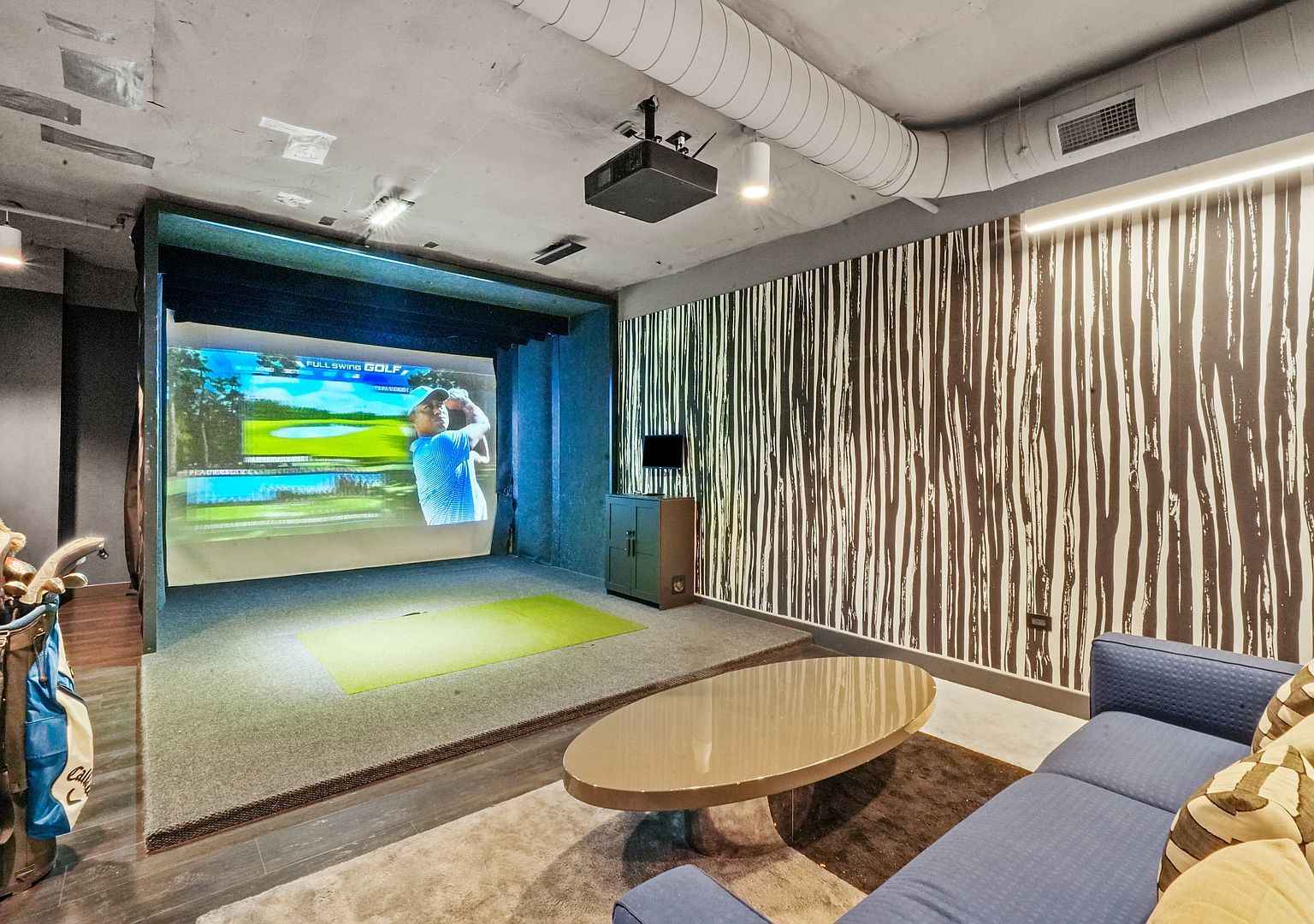 211 N Harbor Drive Unit: 2203