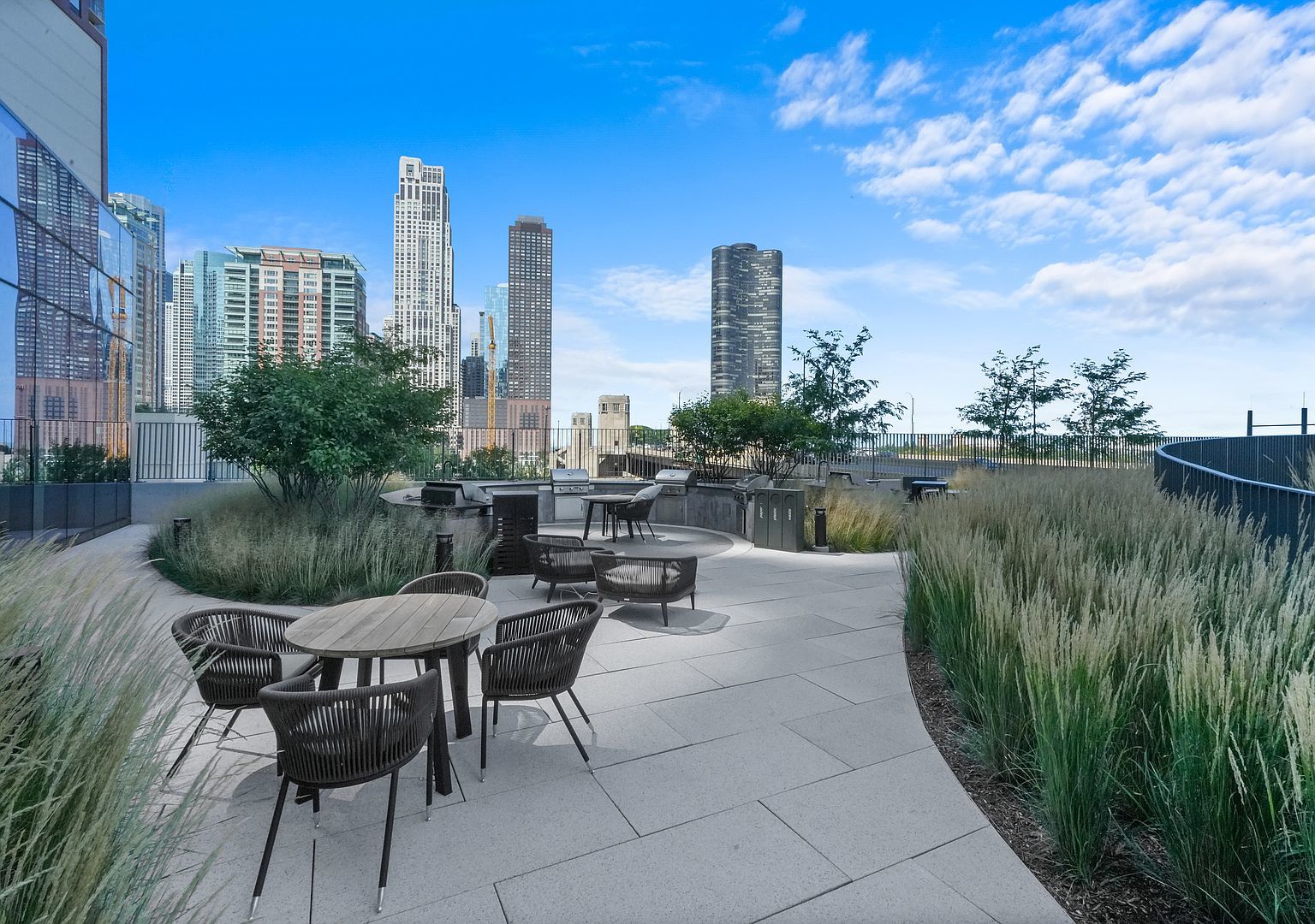 211 N Harbor Drive Unit: 2203