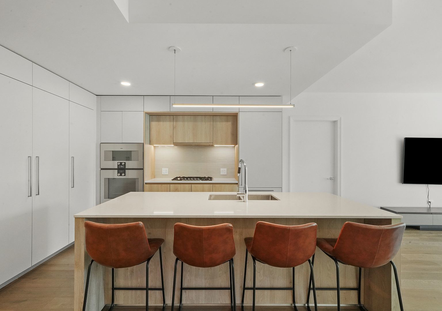 211 N Harbor Drive Unit: 2203