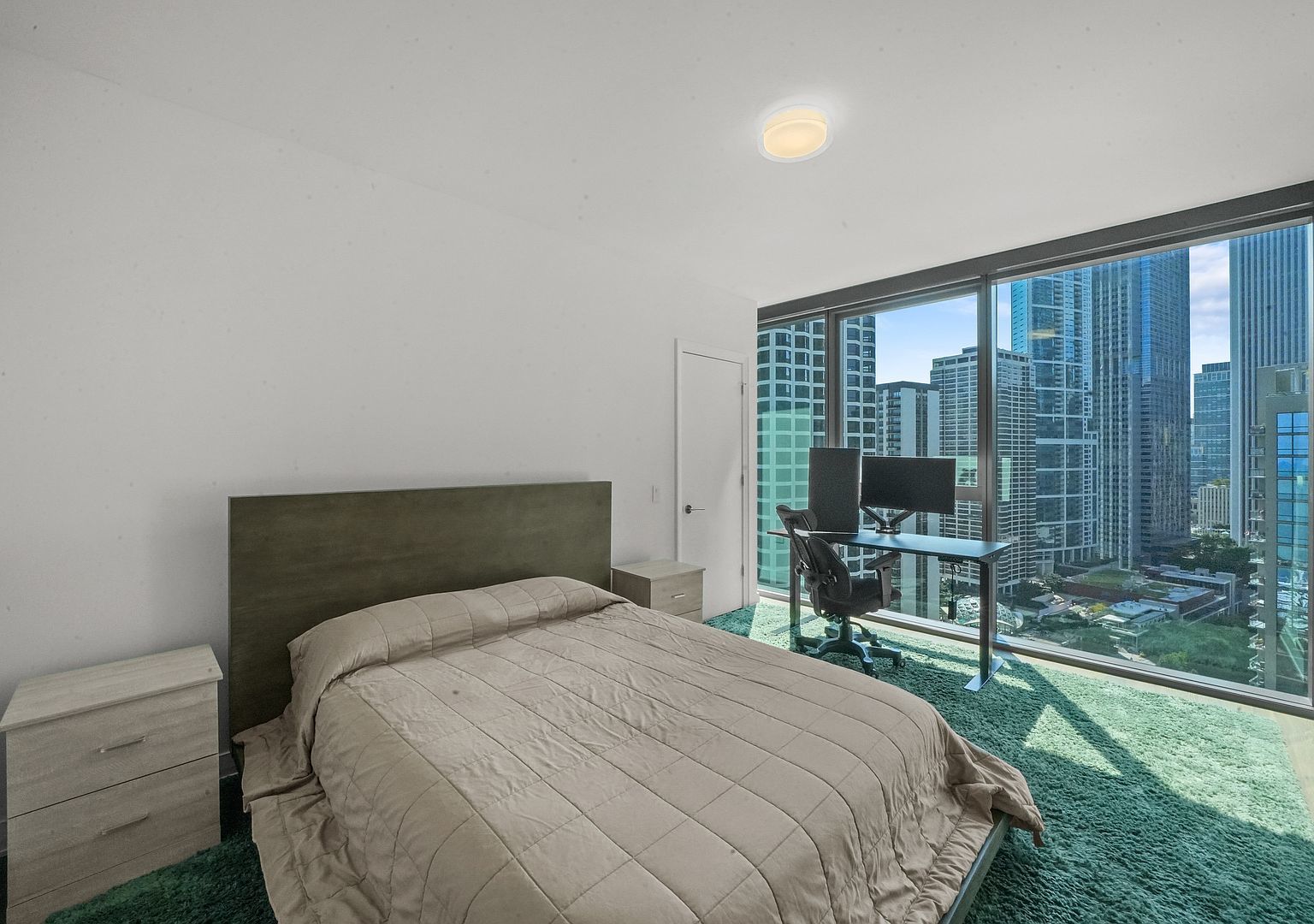 211 N Harbor Drive Unit: 2203