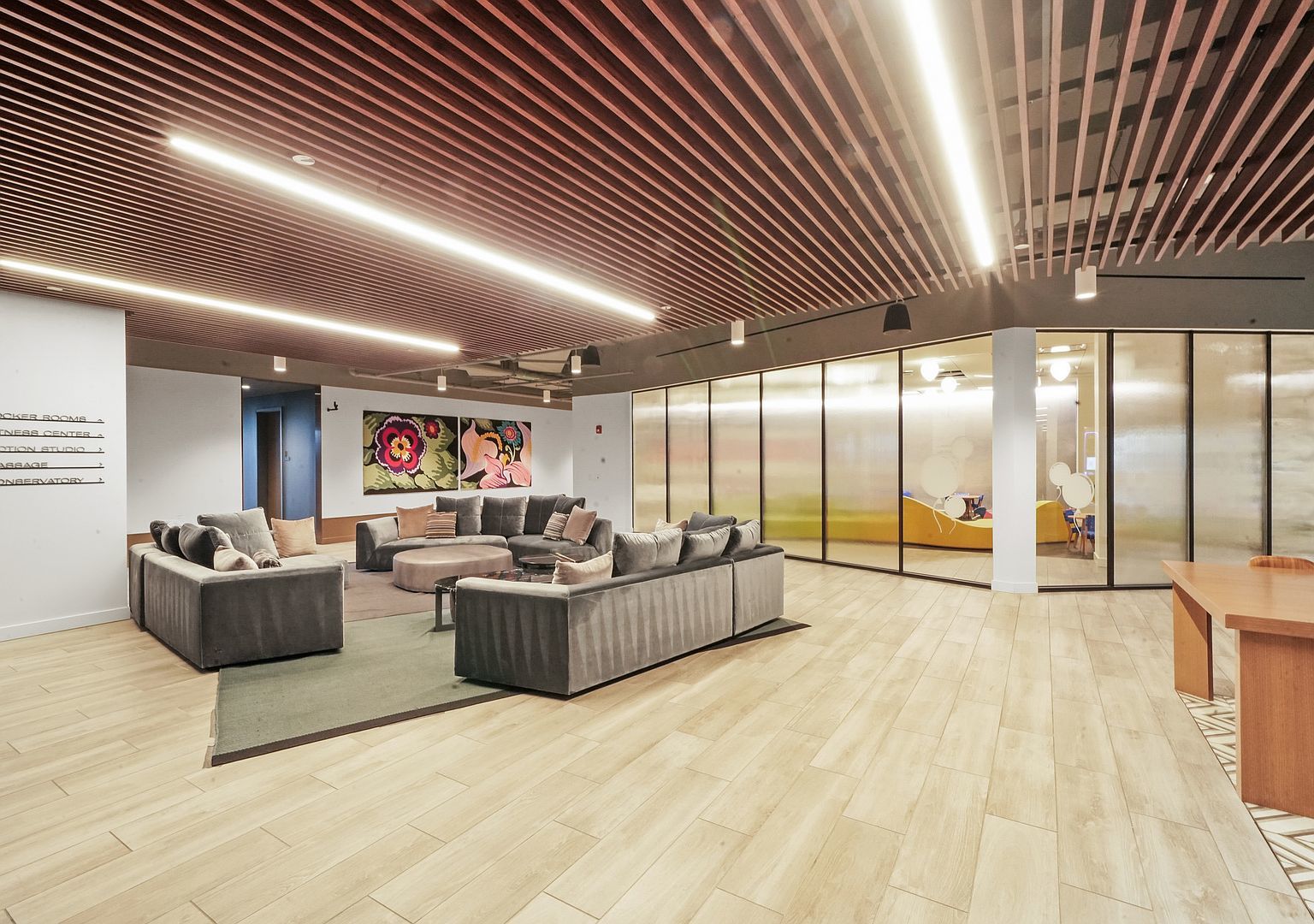 211 N Harbor Drive Unit: 2203